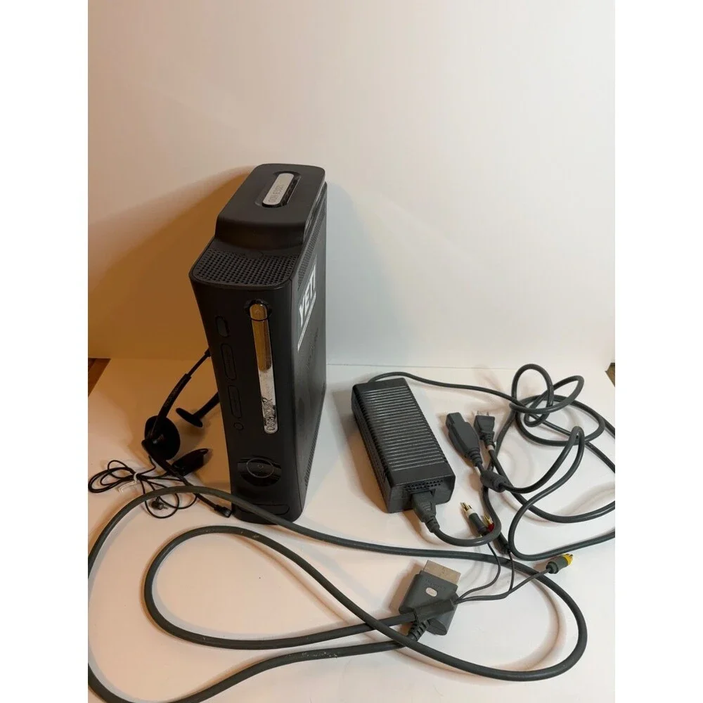 Xbox 360 120 GB HDD with StarWars Battlefront and all cords and a microphone